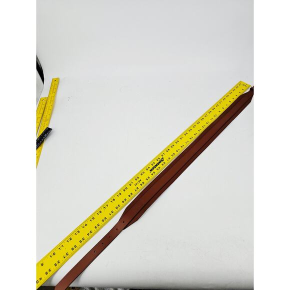 J. Crew Wide Leather Belt with Brass Buckle in
Cognac Brown Leather Size S / M - Picture 9 of 11